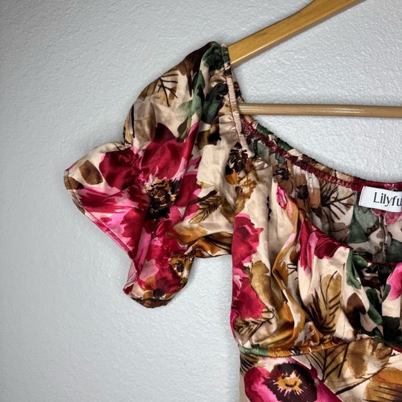 Floral Puff Sleeve Tie-Back Top - Picture 12 of 16